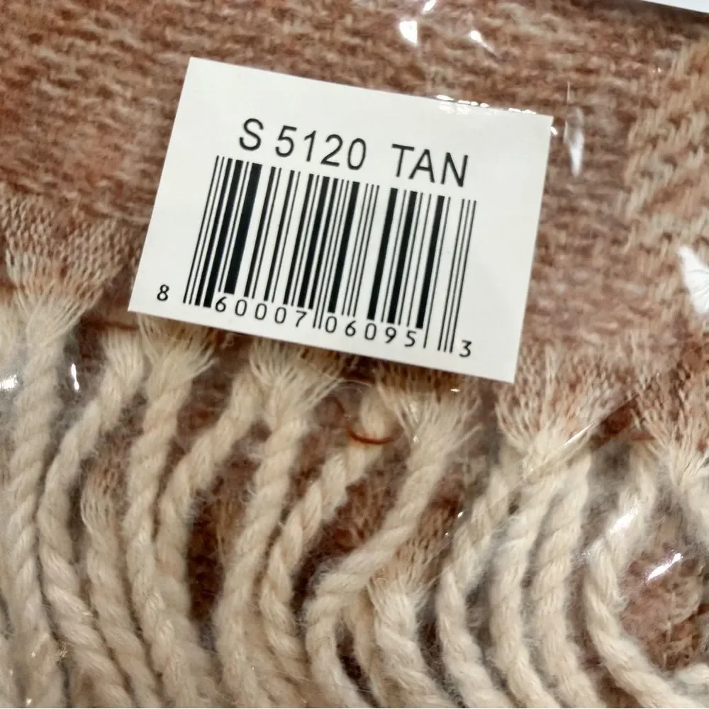 NWT Bow Pattern Fringe Scarf Tan